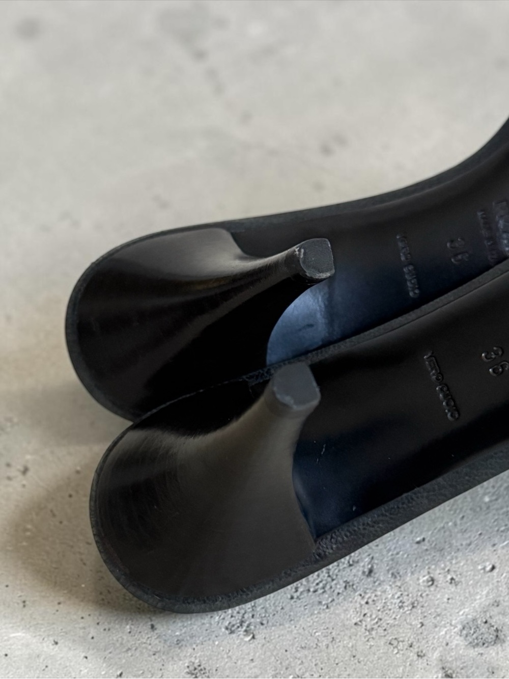 Authentic Vintage Prada Navy Blue Leather Mule Slides Wood Buckle! 36(EU) 6(US) - Picture 13 of 16